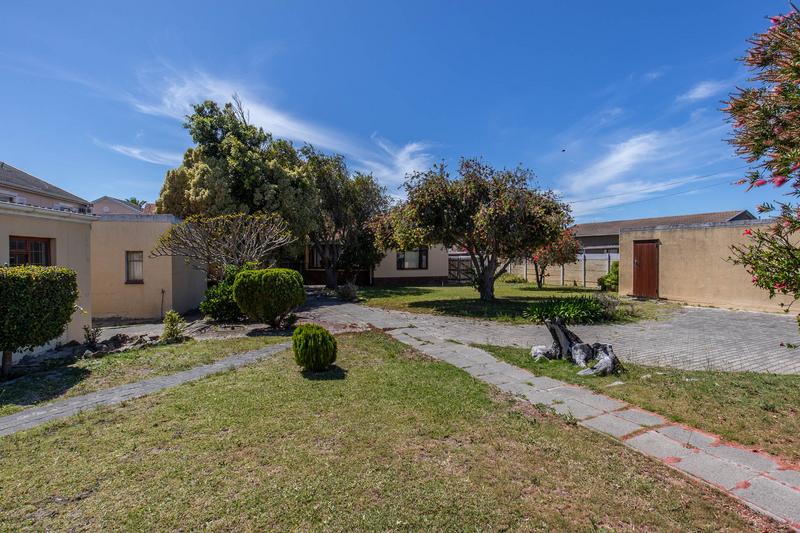 3 Bedroom Property for Sale in Diep River Western Cape